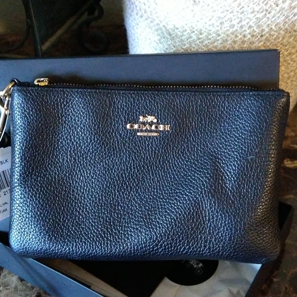 Coach wristlet - Picture 3 of 4